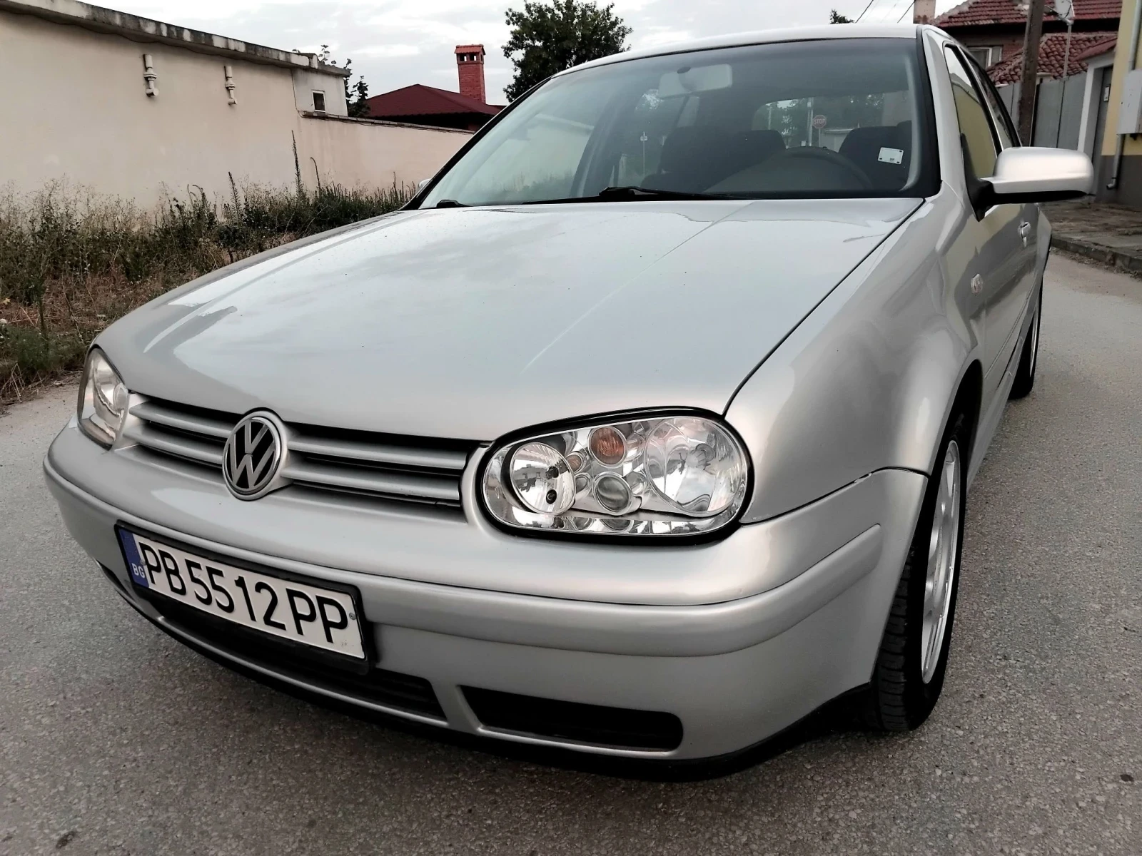 VW Golf 1.6iSR.101k + КЛИМА. БЕНЗИН , снимка 9 - Автомобили и джипове - 55692244
