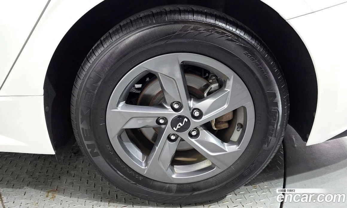 Kia K5 2.0 LPI Strandard, снимка 7 - Автомобили и джипове - 55893429