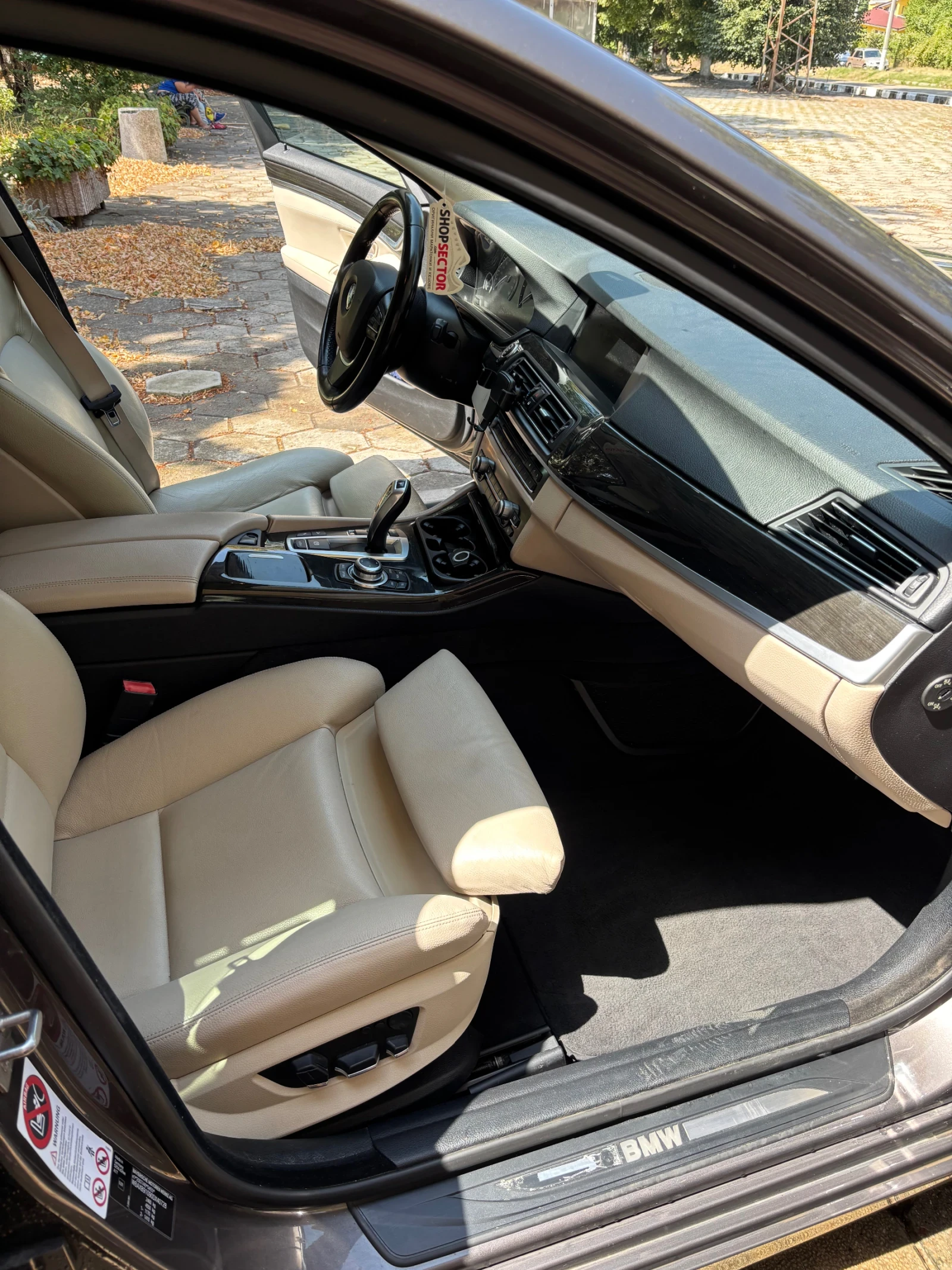 BMW 525 X drive, снимка 12 - Автомобили и джипове - 56021748