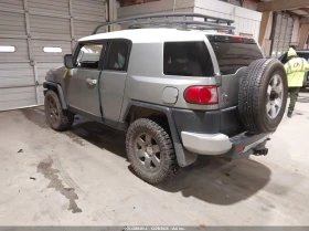 Toyota Fj cruiser 4l - 12500 € / 24447.88 лв. - 76777319 3