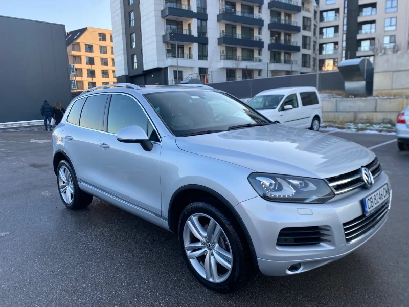 VW Touareg, снимка 4 - Автомобили и джипове - 48116820