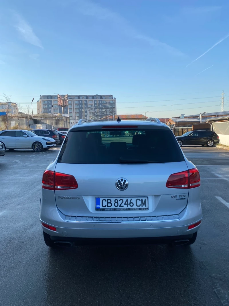 VW Touareg, снимка 6 - Автомобили и джипове - 48116820