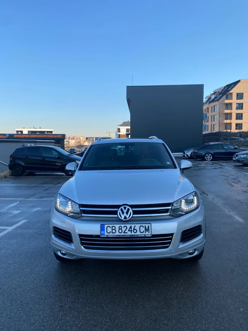 VW Touareg, снимка 3 - Автомобили и джипове - 48116820