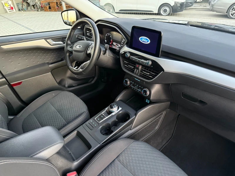 Ford Kuga 2.0TDCI 4х4 , снимка 9 - Автомобили и джипове - 52747552