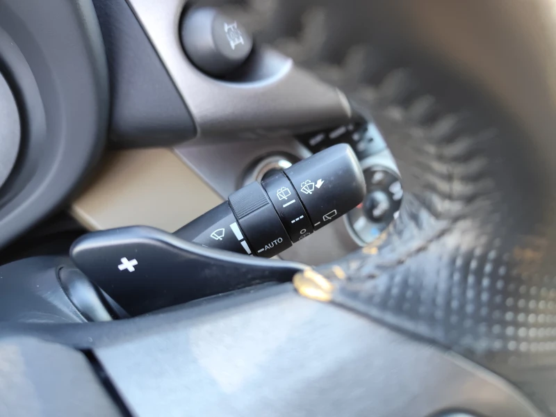 Toyota Rav4 2.2D* CROSSOVER* 4X4* АВТОМАТИК* EURO5A* , снимка 10 - Автомобили и джипове - 52934825