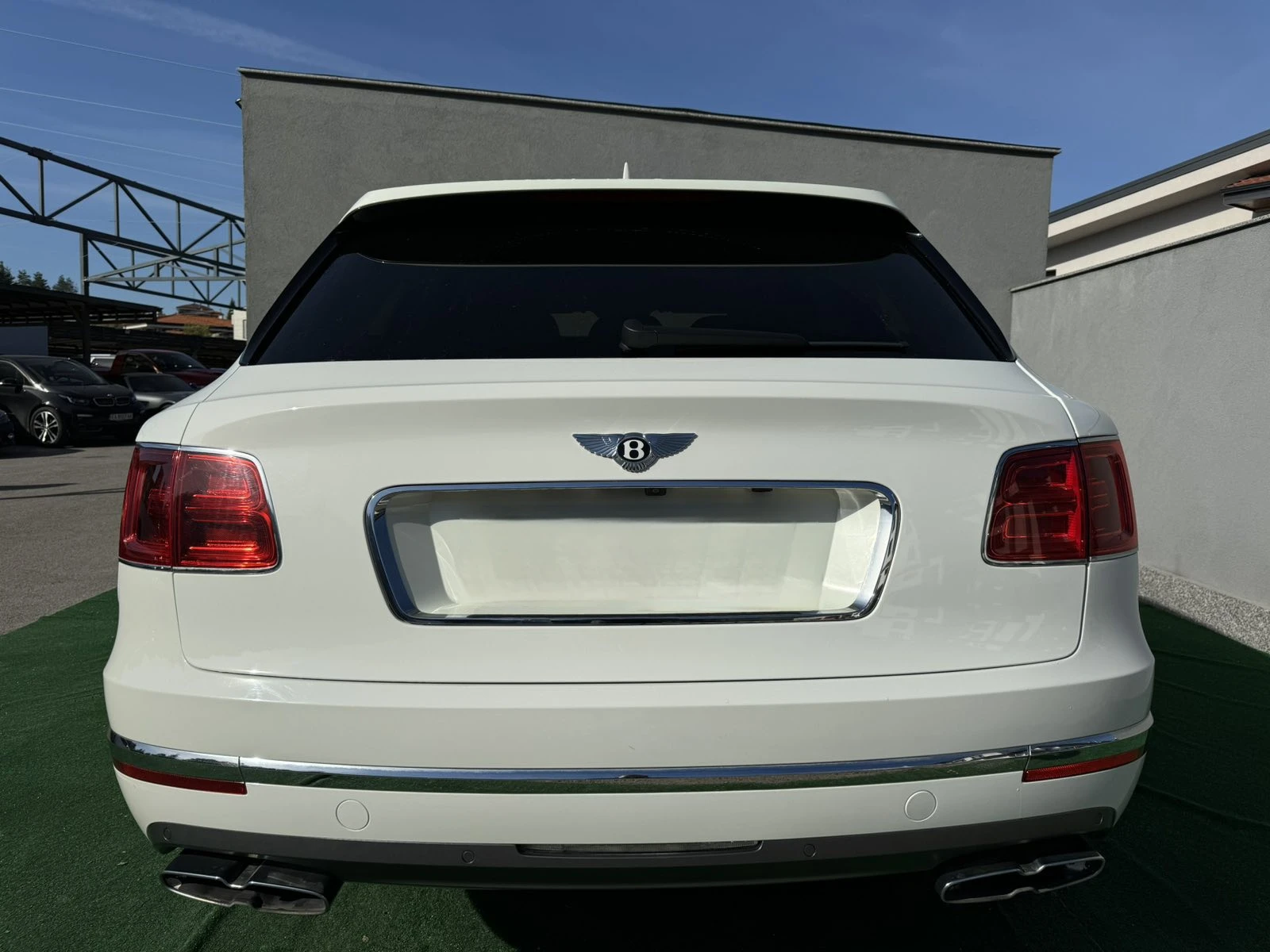 Bentley Bentayga 4.0L V8 АВАНСОВА ВНОСКА - изображение 5