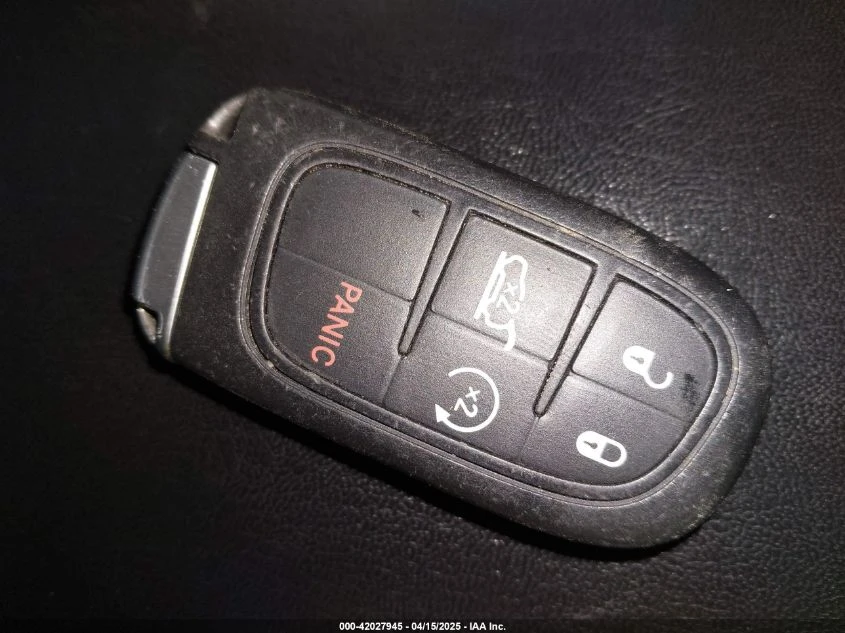 Jeep Cherokee 3.2L V-6 DOHC, 271HP 4X4 Drive - изображение 3