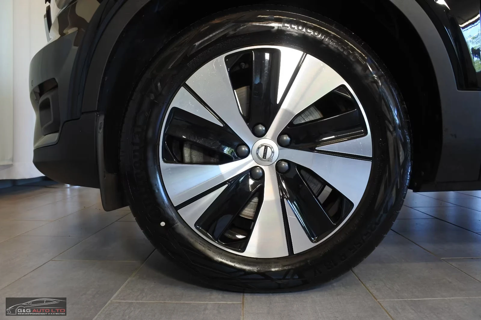 Volvo XC40 T5/INSCRIPTION-EXP./261HP/ACC/CARPLAY/KLESS/640f - изображение 9