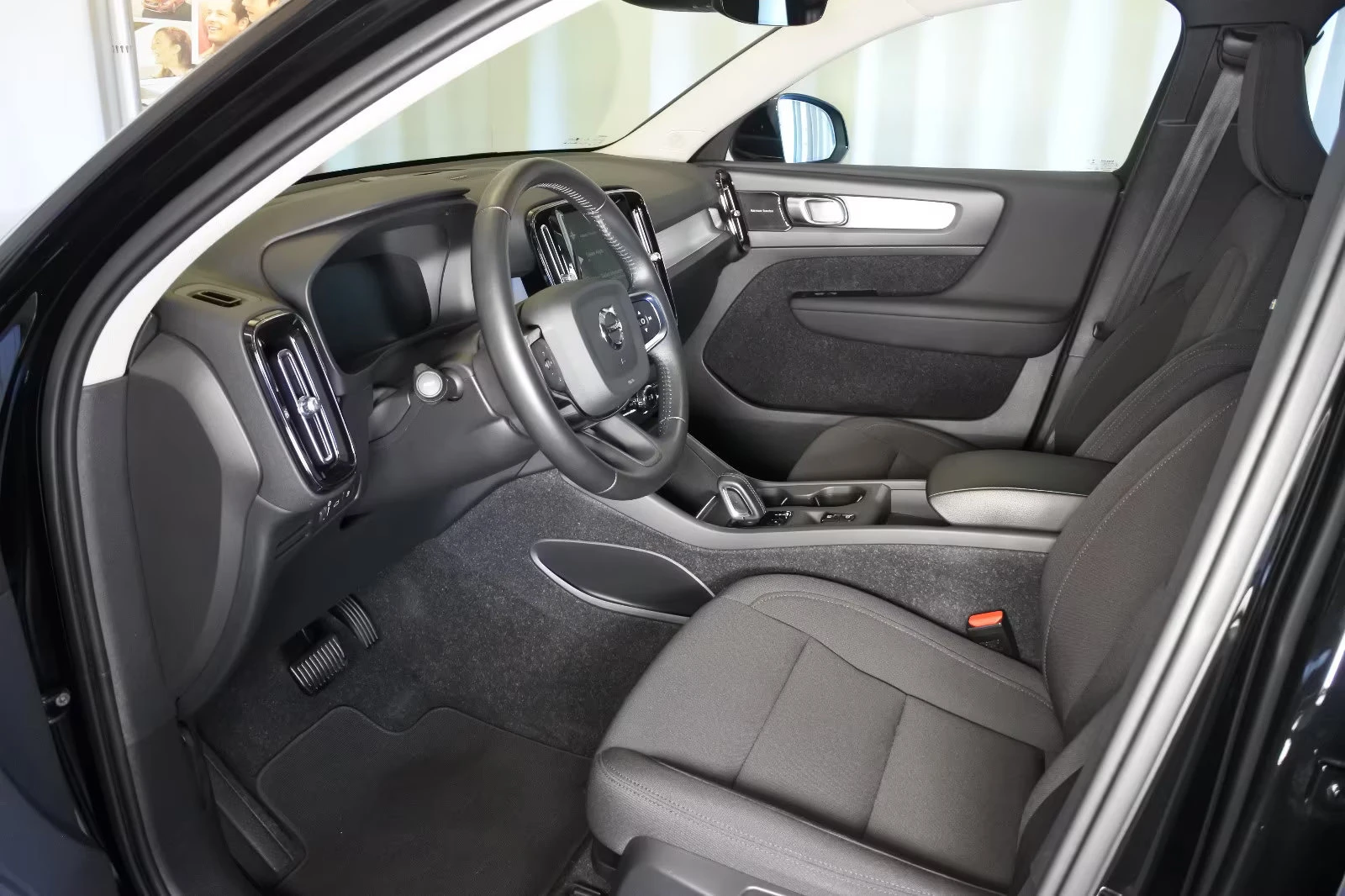 Volvo XC40 T5/INSCRIPTION-EXP./261HP/ACC/CARPLAY/KLESS/640f | Mobile.bg   11