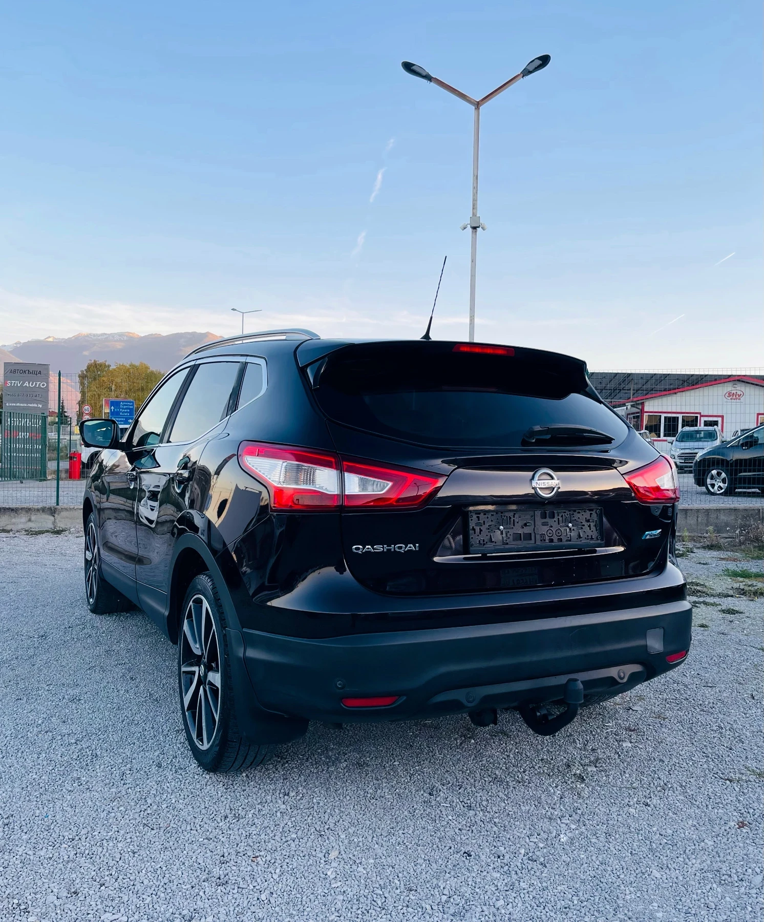 Nissan Qashqai 1.6 dci Кожа* Панорама* Камера 360* Сервиз книжка - изображение 7