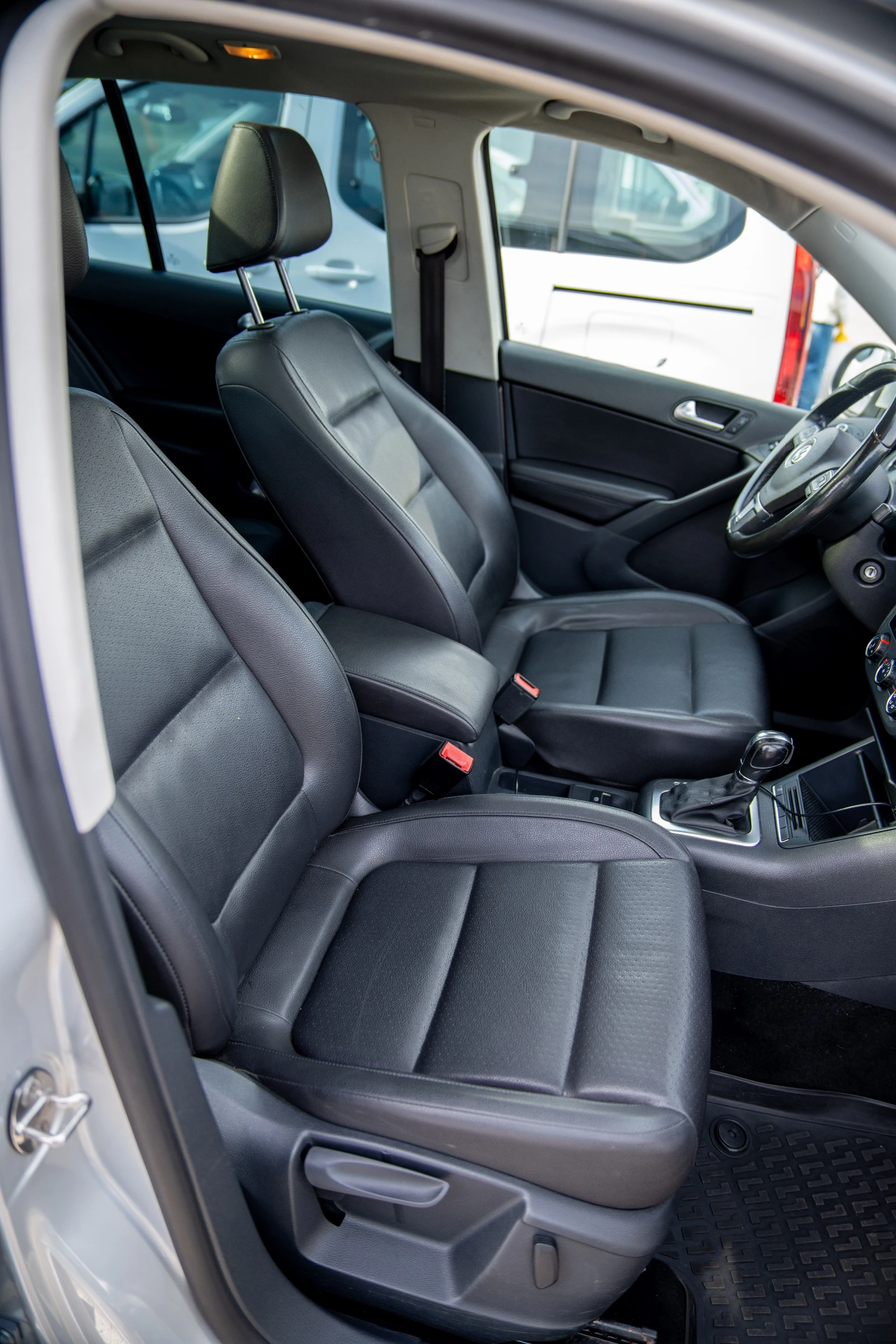 VW Tiguan TSI 4x4,  , 200.. Facelift | Mobile.bg   7