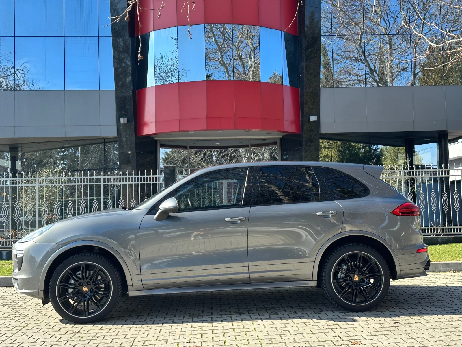 Porsche Cayenne 4.2 TDI* GTS PACK* FACE* ТЕГЛИЧ*  - изображение 2