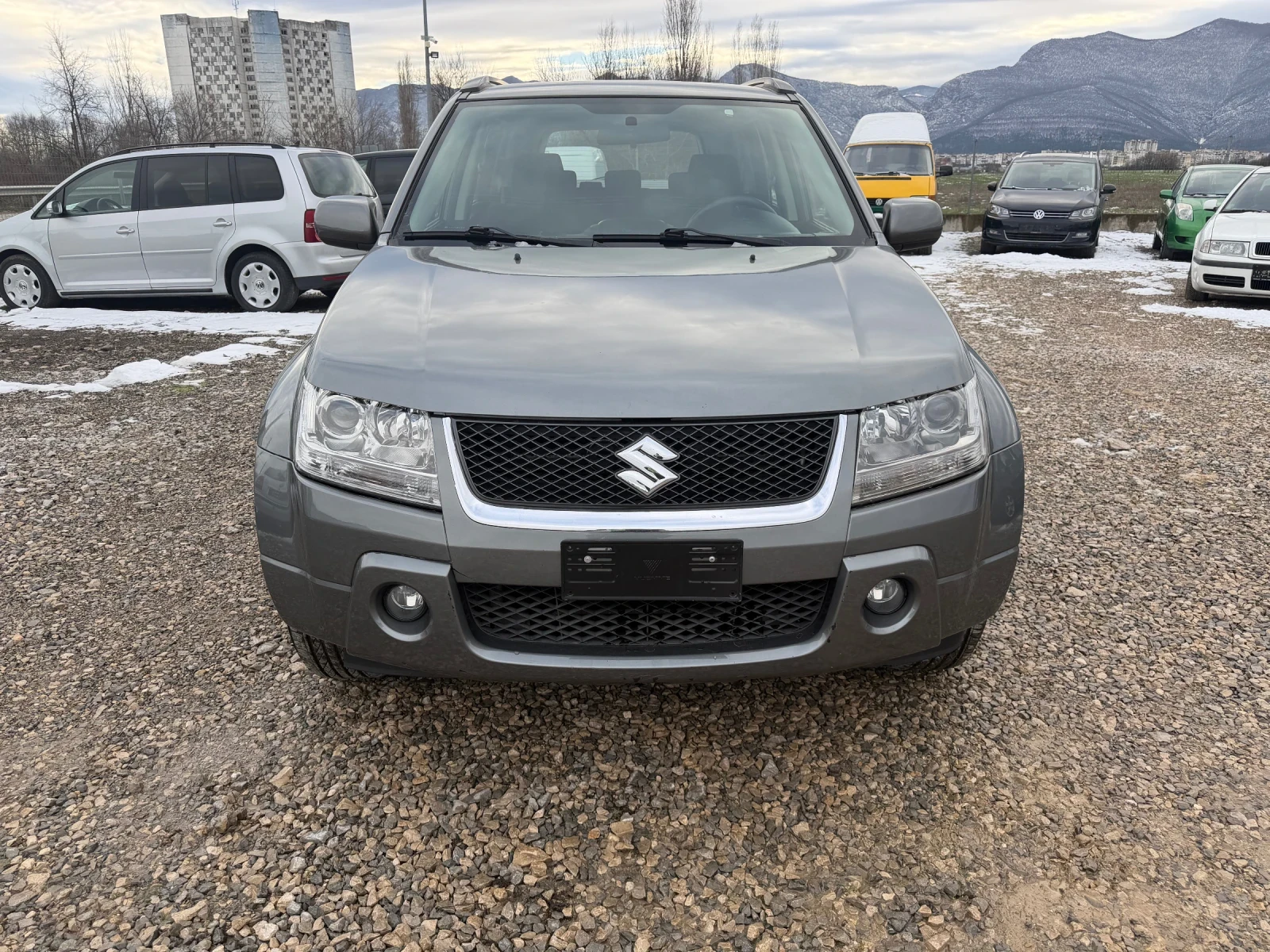 Suzuki Grand vitara 2.0i-ГАЗ-140PS-АВТОМАТ-4Х4 - изображение 2