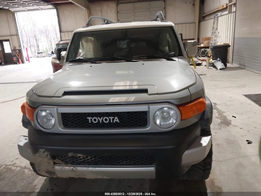 Toyota Fj cruiser 4l, снимка 12 - Автомобили и джипове - 53941333