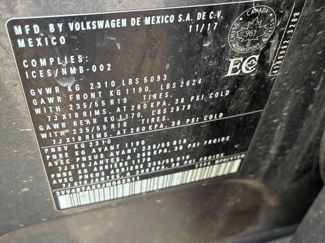 VW Tiguan * Highline * 2 КЛЮЧА* PANO* ПОДГРЕВ* KEYLESS* , снимка 11 - Автомобили и джипове - 53991938