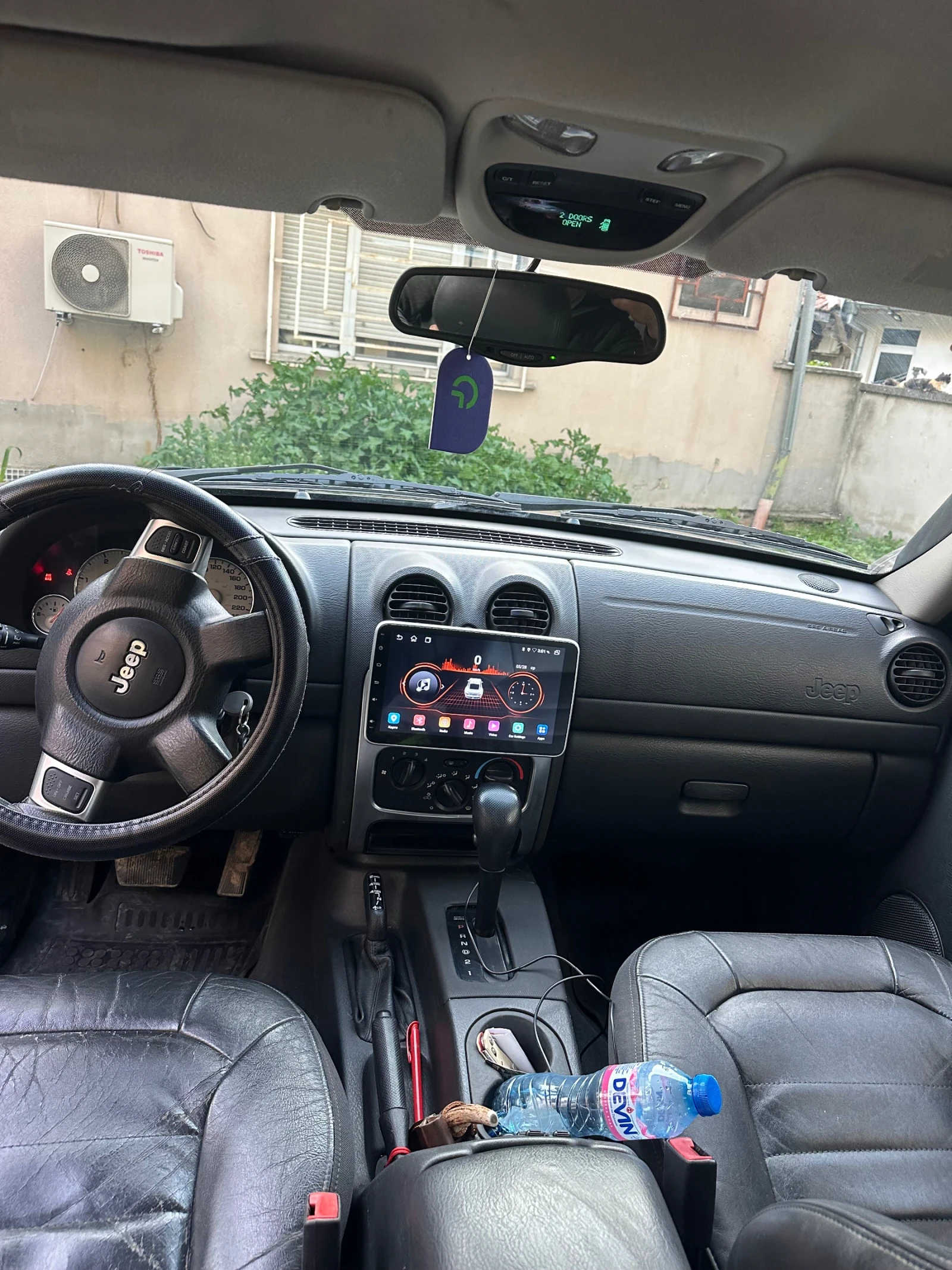 Jeep Cherokee 2.8 crd, снимка 6 - Автомобили и джипове - 54230110