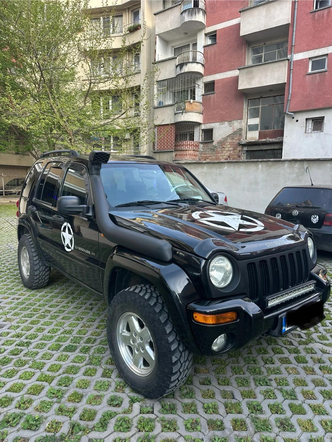 Jeep Cherokee 2.8 crd, снимка 2 - Автомобили и джипове - 54230110