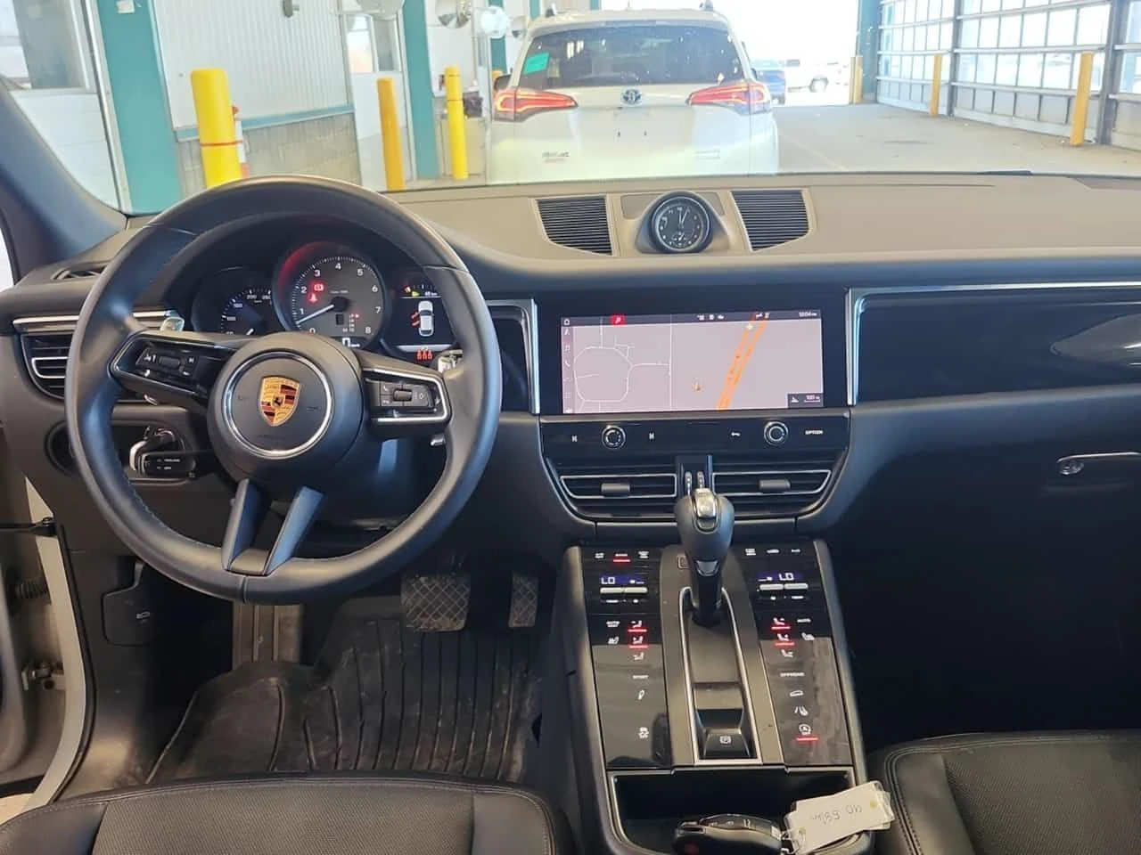 Porsche Macan S * Един собственик * Без инцидетни * CARFAX * , снимка 5 - Автомобили и джипове - 54344016