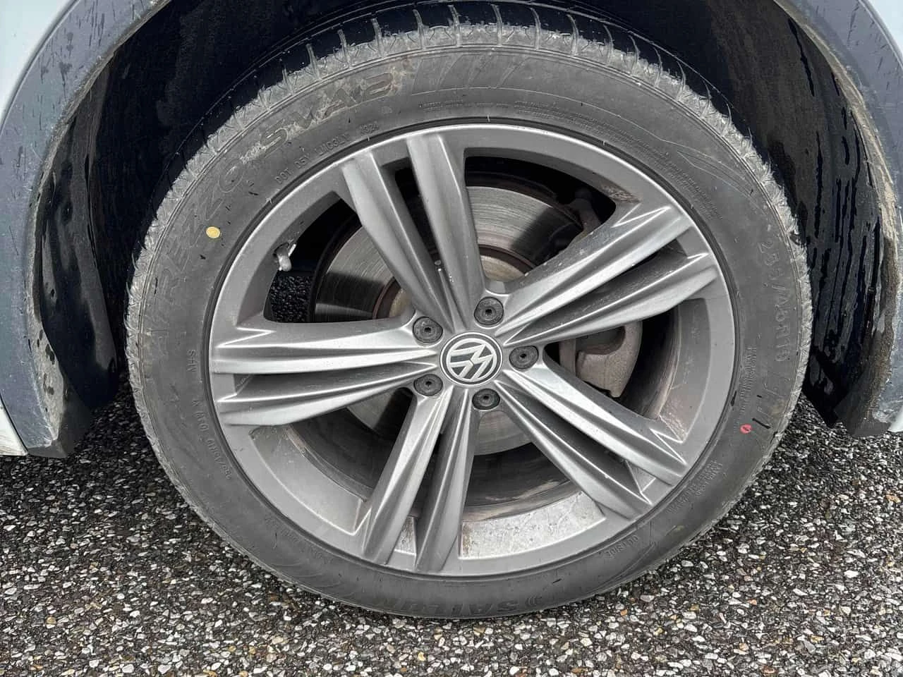 VW Tiguan R line/Highline /ПОДГРЕВ/ПАНОCARFAX/ФИНАНСИРАНЕ, снимка 14 - Автомобили и джипове - 54580758