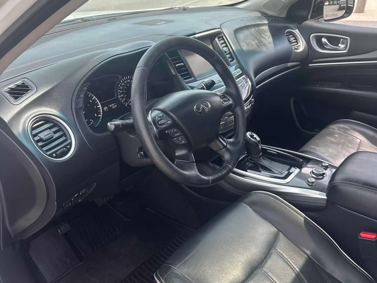 Infiniti QX60 * AWD 4dr * АВТОКРЕДИТ БЕЗ ПЪРВОНАЧАЛНА ВНОСКА* , снимка 5 - Автомобили и джипове - 55093176
