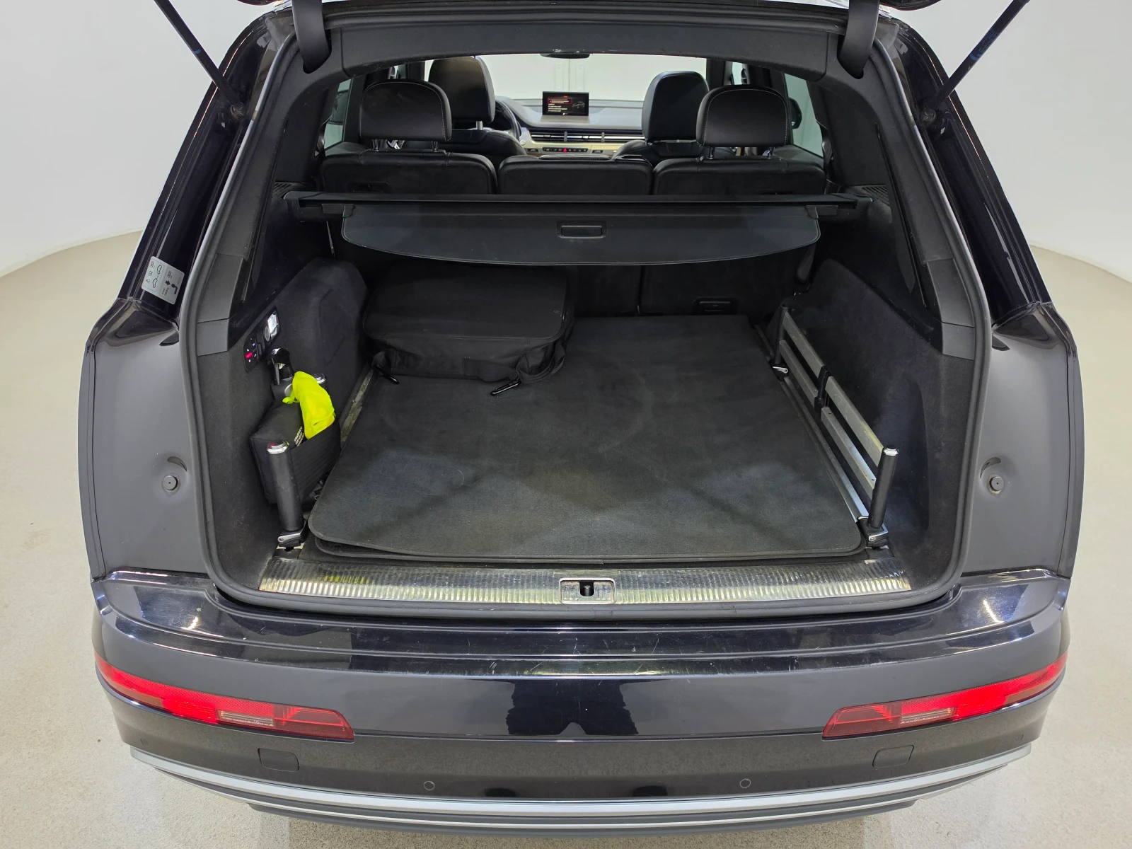 Audi Q7 E-tron Diesel Quattro S-Line Aut. Pano LED Head Up, снимка 15 - Автомобили и джипове - 55135199