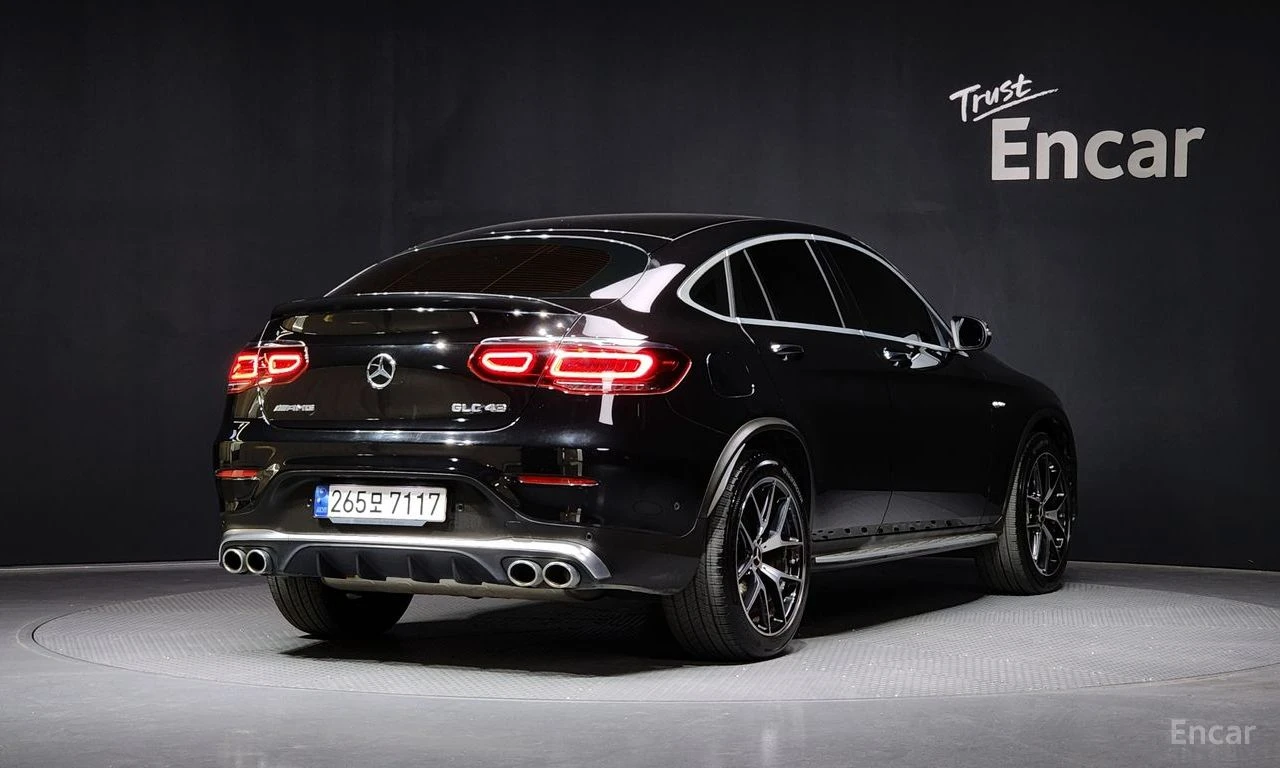 Mercedes-Benz GLC 43 AMG COUPE* BURMESTER* ОБДУХВАНЕ* ДИСТРОНИК* ХЕДЪП* , снимка 2 - Автомобили и джипове - 55209625