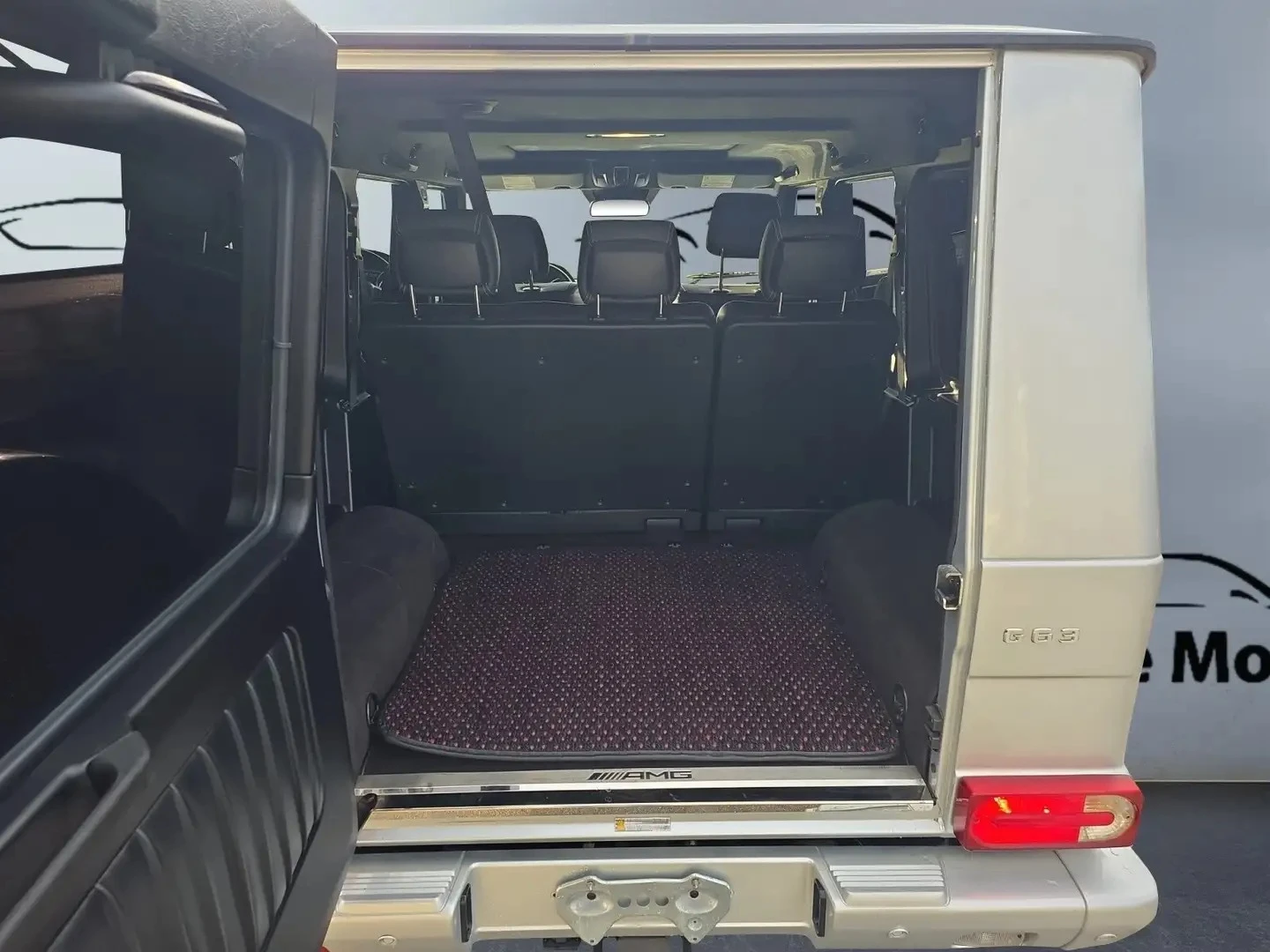 Mercedes-Benz G 63 AMG * FULL* MAX* KEYLESS* Camera* ПОДГРЕВ* , снимка 17 - Автомобили и джипове - 55586993