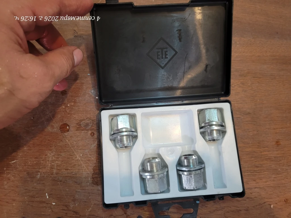 4 ����� �� ������ ������� 2006 �.  | Mobile.bg � ����������� 4