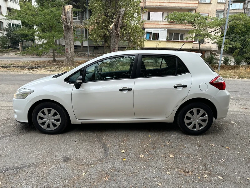 Toyota Auris 1.33 vvt-i Facelift, снимка 8 - Автомобили и джипове - 47197762