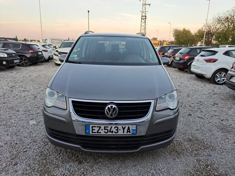 VW Touran 1.9 TDI, снимка 2 - Автомобили и джипове - 47468981