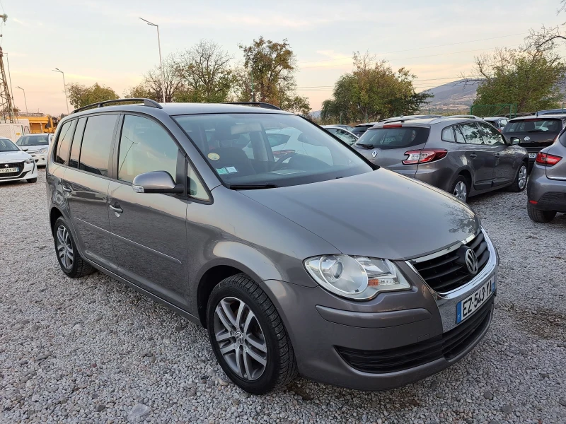 VW Touran 1.9 TDI, снимка 8 - Автомобили и джипове - 47468981