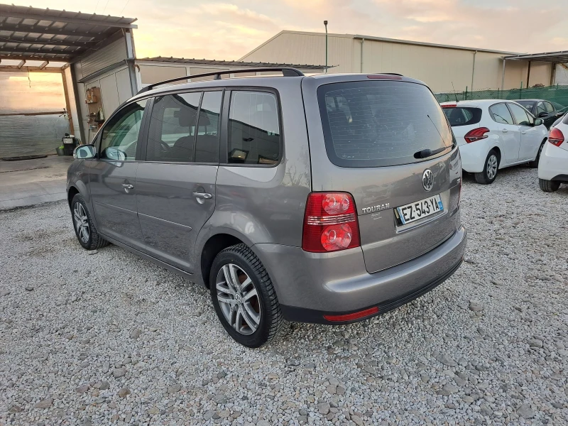 VW Touran 1.9 TDI, снимка 4 - Автомобили и джипове - 47468981