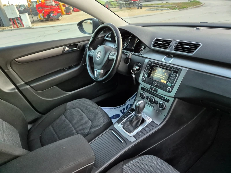 VW Passat 2.0TDI Avtomat , снимка 15 - Автомобили и джипове - 47992367