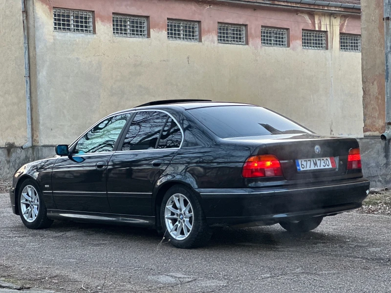 BMW 523 2.3 Газ/Бензин, снимка 4 - Автомобили и джипове - 48751861