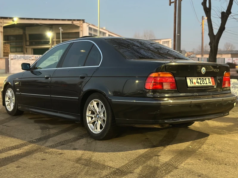 BMW 523 2.3 Газ/Бензин, снимка 4 - Автомобили и джипове - 48751861