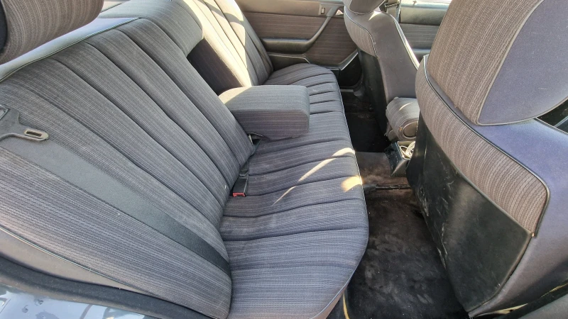 Mercedes-Benz 124 300E 180КС АВТОМАТ, снимка 12 - Автомобили и джипове - 49779042