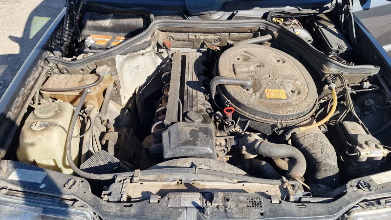 Mercedes-Benz 124 300E 180КС АВТОМАТ, снимка 14 - Автомобили и джипове - 49779042