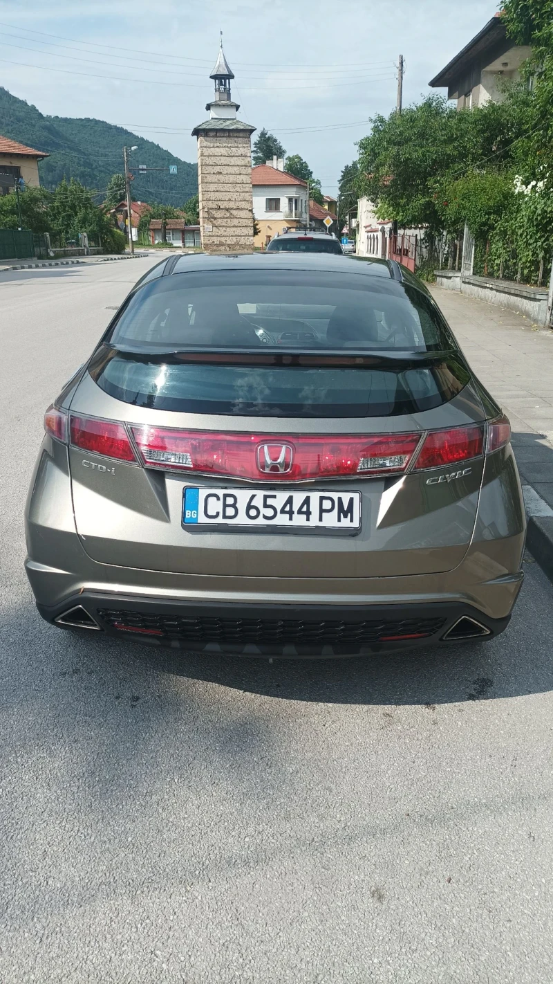 Honda Civic 2.2 CTDI, снимка 3 - Автомобили и джипове - 51763802