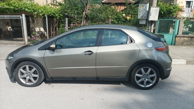 Honda Civic 2.2 CTDI, снимка 4 - Автомобили и джипове - 51763802