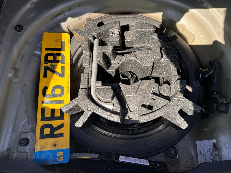 VW Golf 1.6tdi dsg, снимка 8 - Автомобили и джипове - 51899815