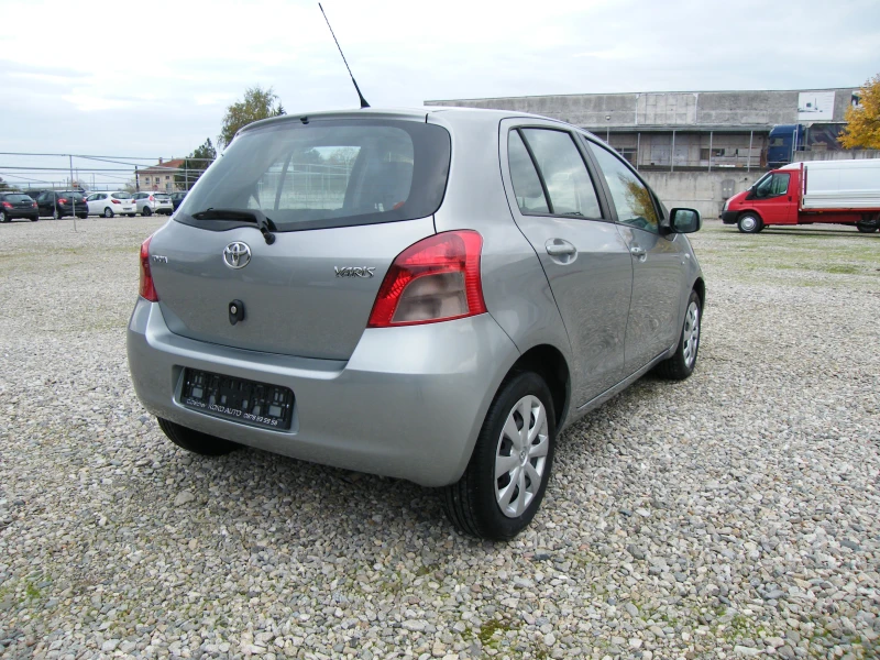 Toyota Yaris 1.4D-4D AVTOMATIK, снимка 4 - Автомобили и джипове - 52148104