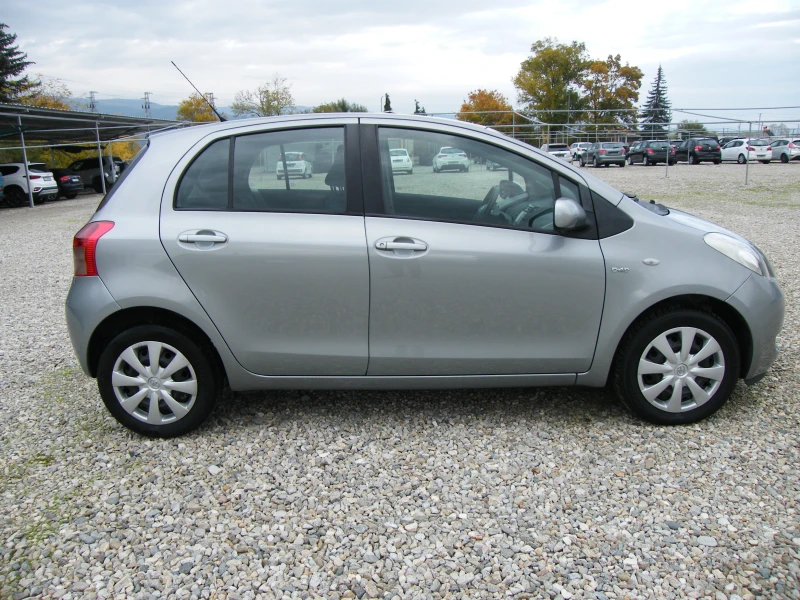 Toyota Yaris 1.4D-4D AVTOMATIK, снимка 3 - Автомобили и джипове - 52148104