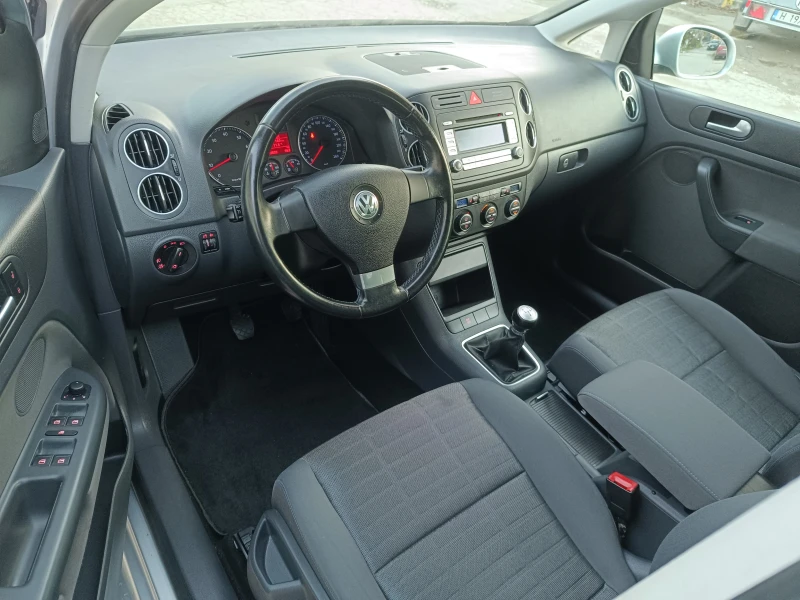 VW Golf Plus 1.6i 102к.с. , снимка 9 - Автомобили и джипове - 52589801