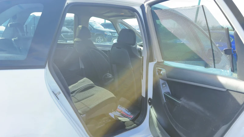 Citroen C4 Picasso * 1.6 HDi* , снимка 9 - Автомобили и джипове - 52480434