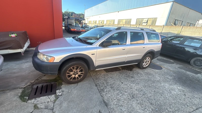 Volvo Xc70 2.4 D5 , снимка 2 - Автомобили и джипове - 52529188