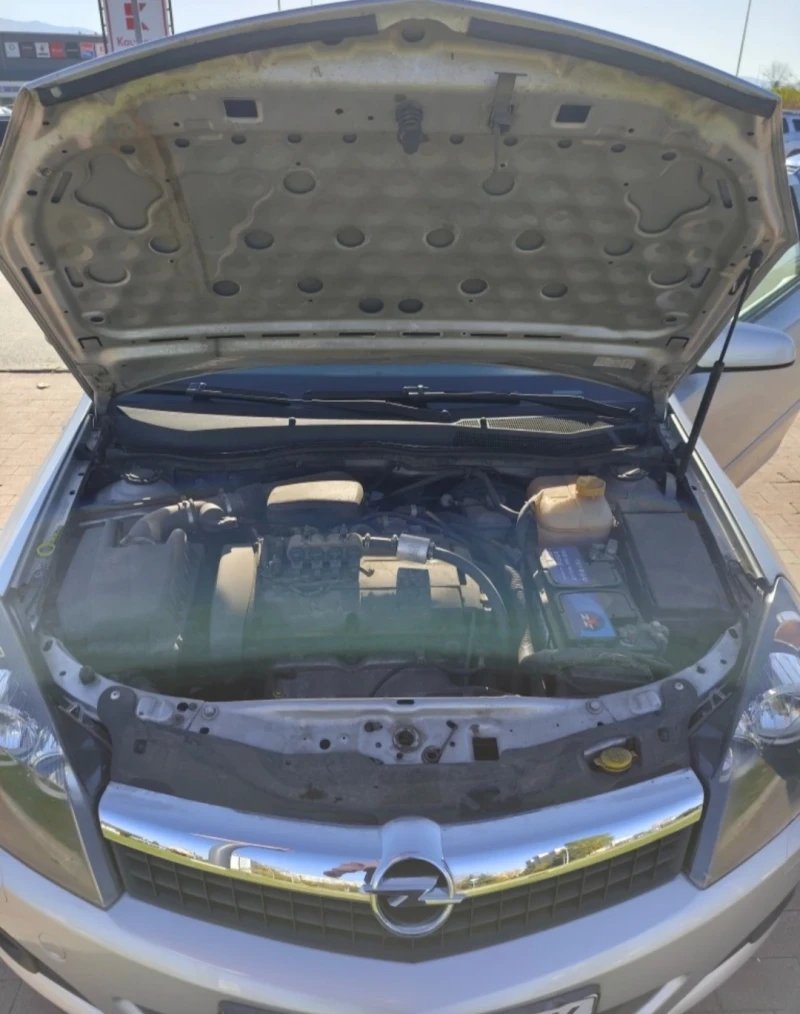 Opel Astra 1.6 GTC, снимка 7 - Автомобили и джипове - 52592925