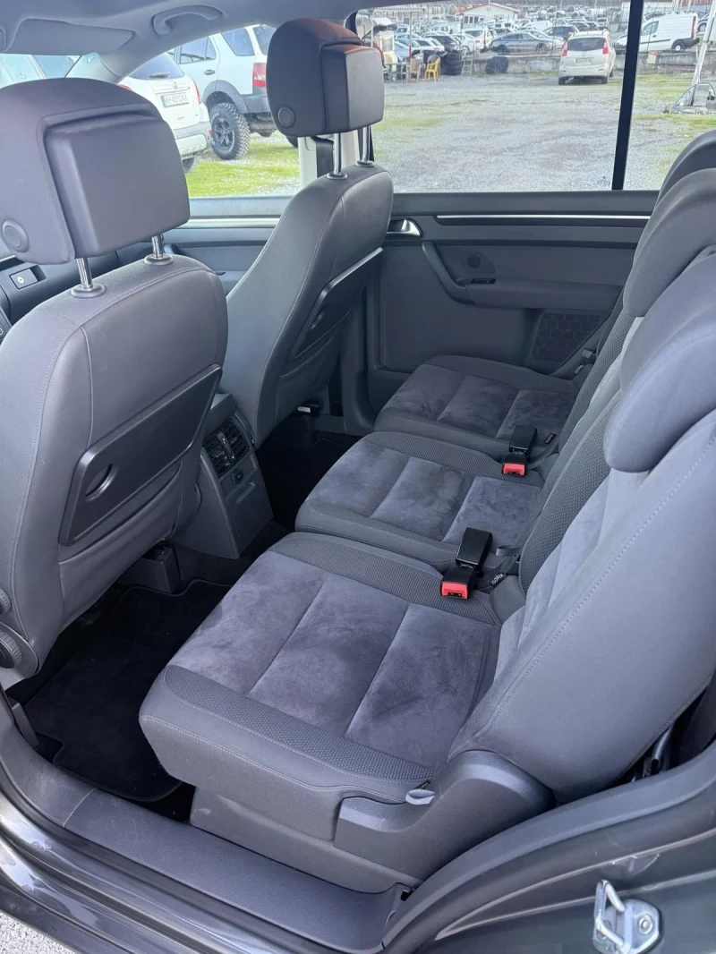 VW Touran 7 места 2.0TDI DSG 106. Хил км, снимка 8 - Автомобили и джипове - 52815188