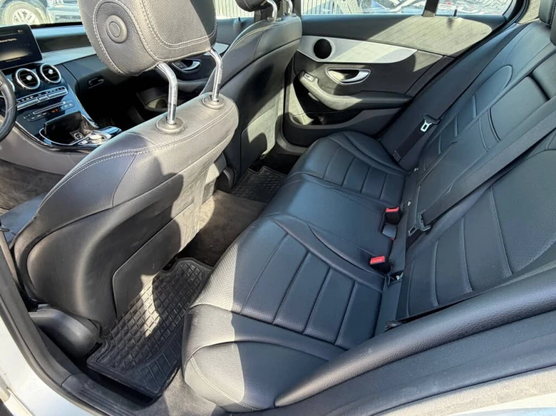 Mercedes-Benz C 300 4MATIC* АвтоКредит* (Цена до БГ) , снимка 16 - Автомобили и джипове - 53572396