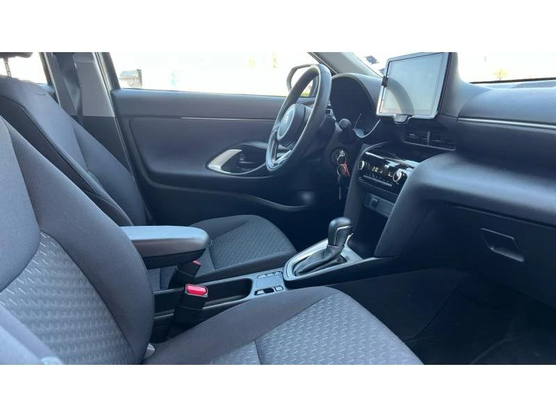 Toyota Yaris Cross 1.5H Light, снимка 10 - Автомобили и джипове - 53982205