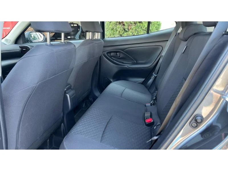 Toyota Yaris Cross 1.5H Light, снимка 17 - Автомобили и джипове - 53982205